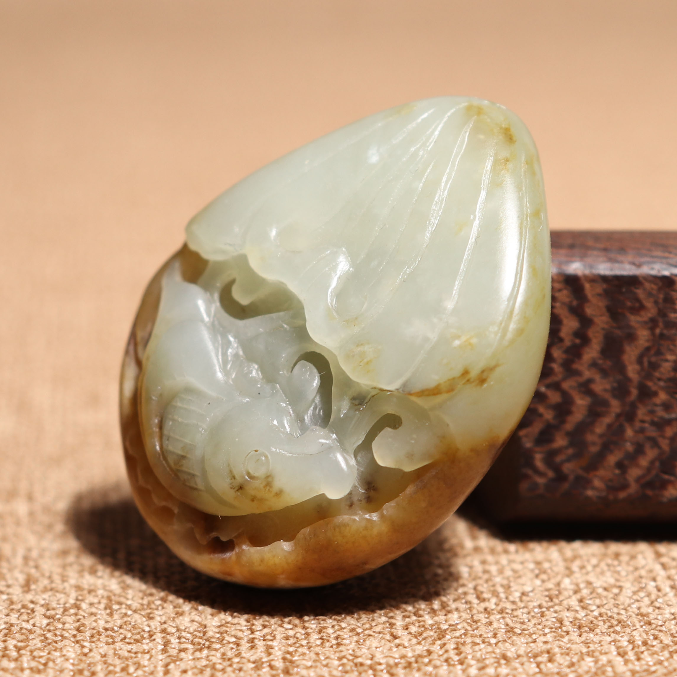 雕刻男女精品男精品挂件有余连年手工铭玉坊原石颈饰