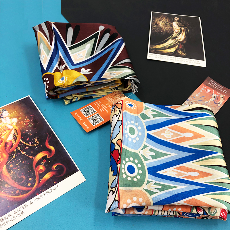 敦煌莫高窟壁画蚕丝飞天藻井丝巾博物馆文创重磅围巾