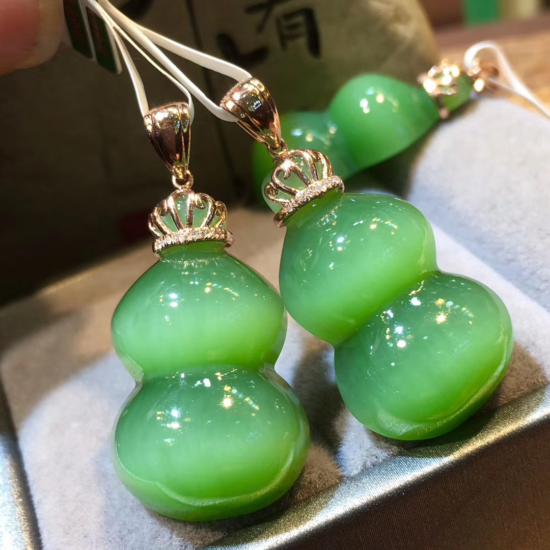 春季新款天然和田碧玉猫眼葫芦镶18k金吊坠时尚情人节礼物送老婆