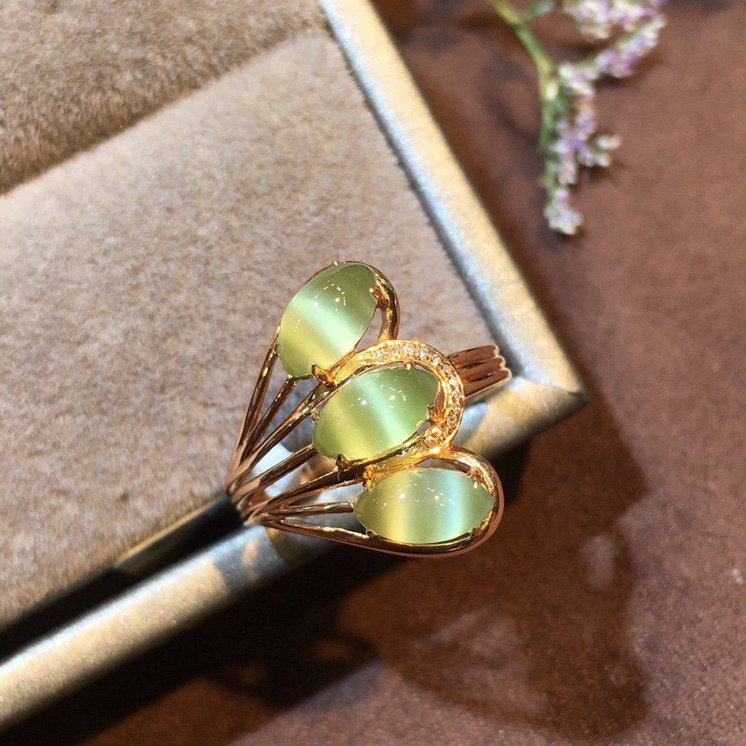 新品时尚猫眼玉石凤尾戒指和田碧玉镶嵌18k颈饰