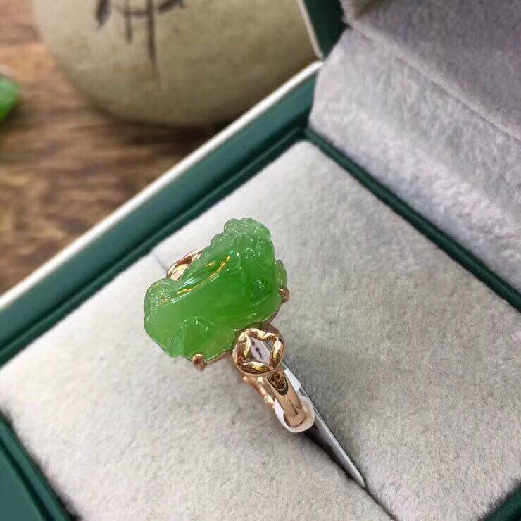 戒指天然和田镶嵌18k苹果貔貅招财指环女款手饰