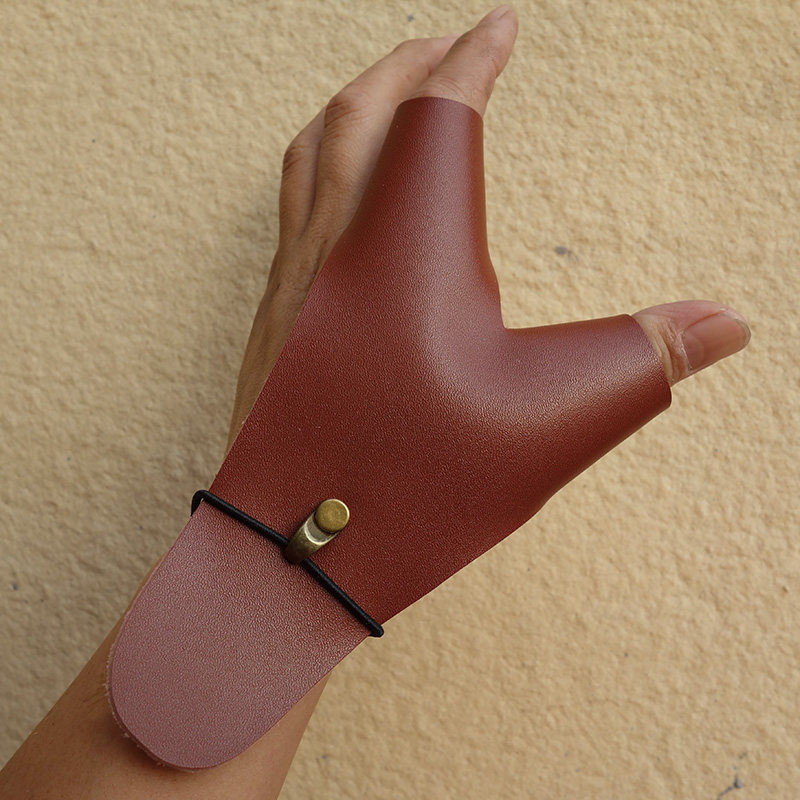 传统弓箭射箭护手手持弓握弓手牛皮手套护具飞镖