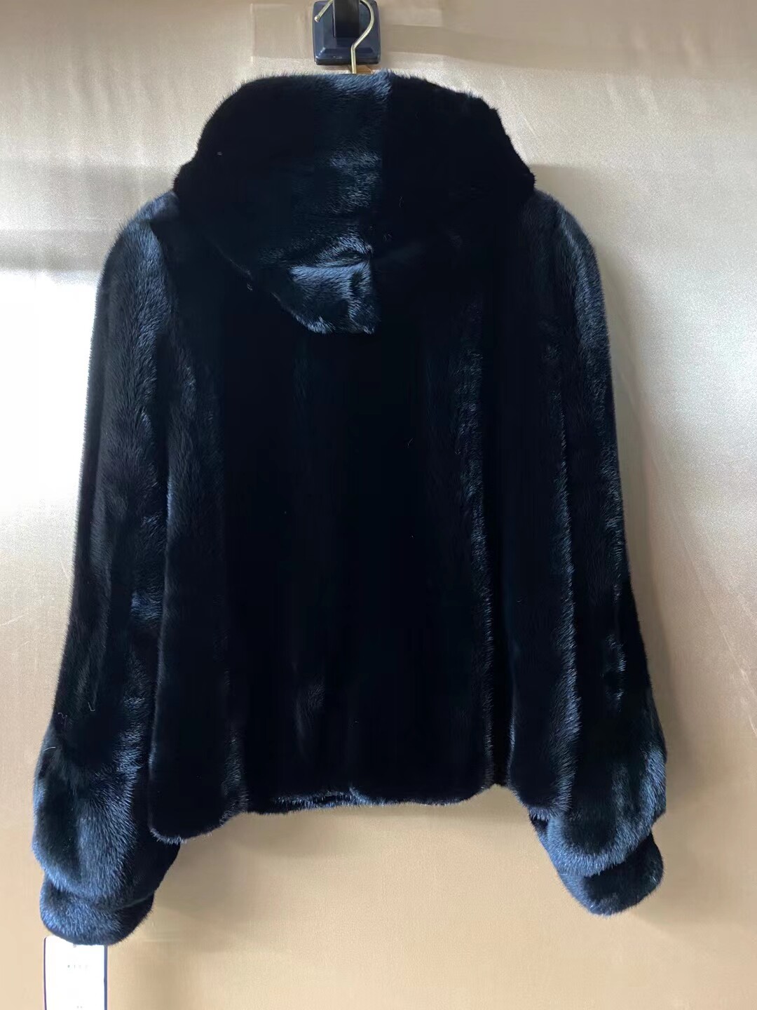 貂皮高端时尚女款大衣特卖短款夹克帽款进口皮草