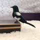 Simulation magpie feather ornaments handicrafts gardening props fake birds non-living home accessories decoration selling living room Simulation magpie feather ornaments handicrafts gardening props fake birds non-living home accessories decoration selling living room