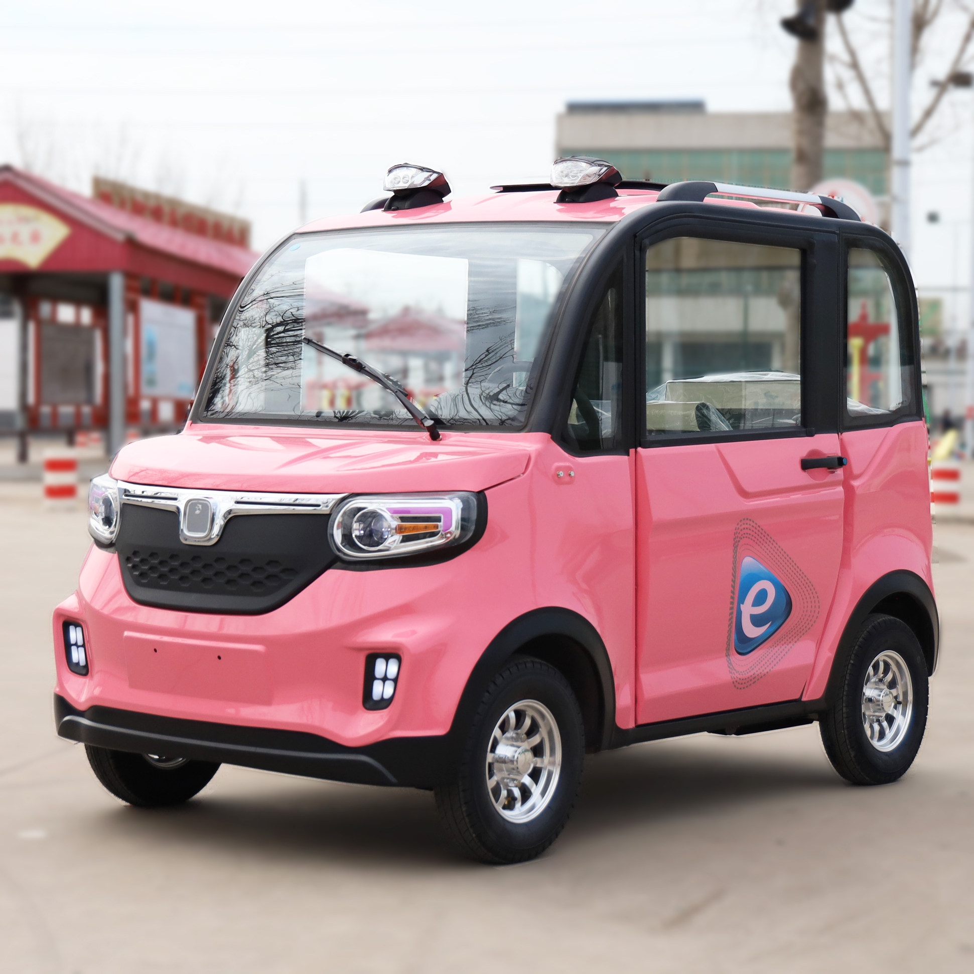 四轮电动车家用小型电动汽车新能源女士接送孩代步车全封闭电瓶车