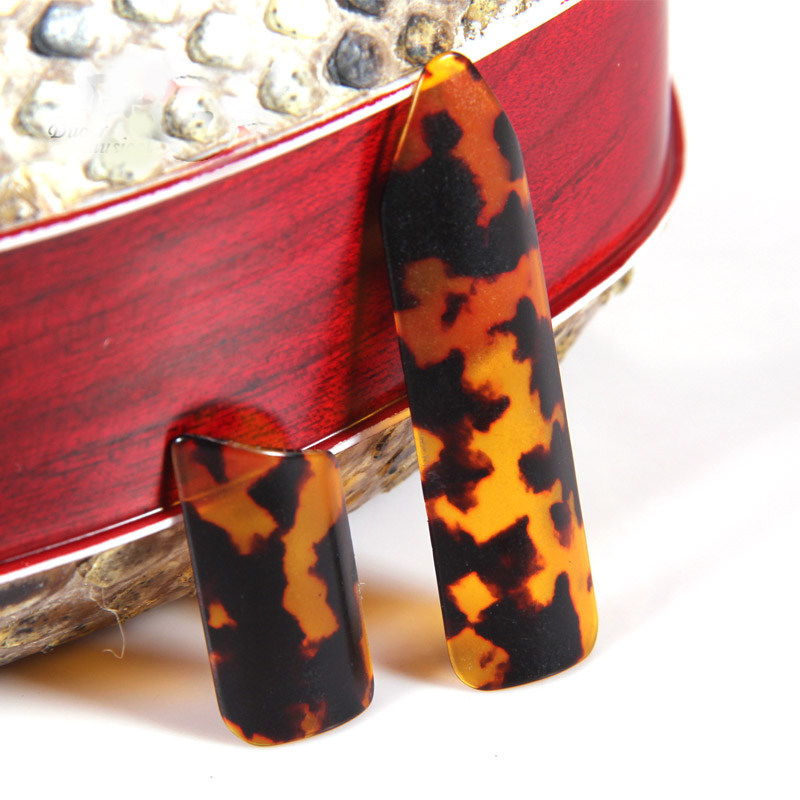 乐器配件演奏大中小三弦指甲片子弹片梵巢璐珞乐器指甲