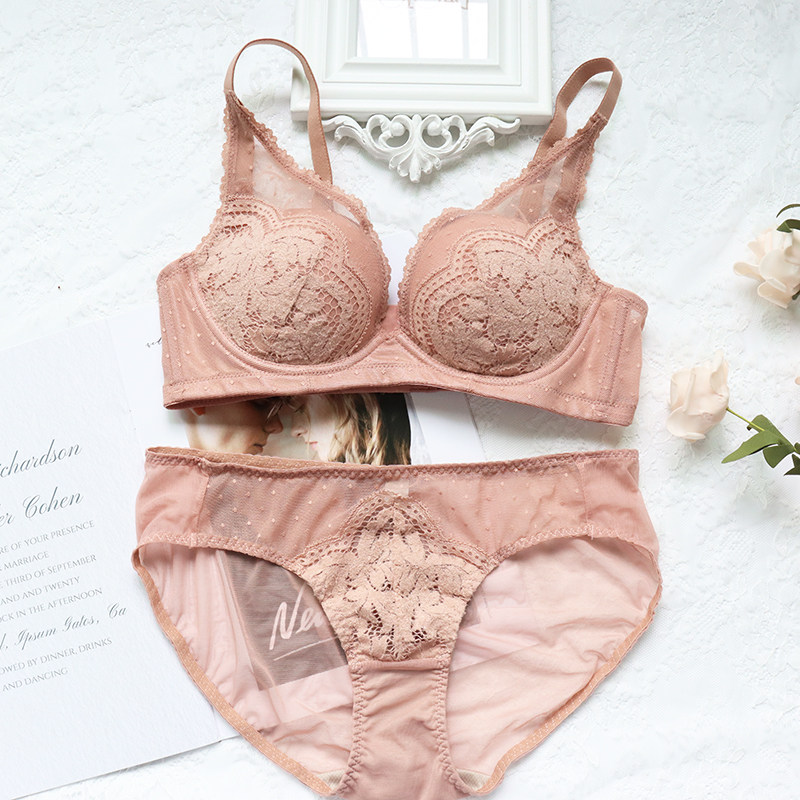 歌黛高品质法式性感蕾丝胸中舒适钢圈聚拢内衣文胸套装