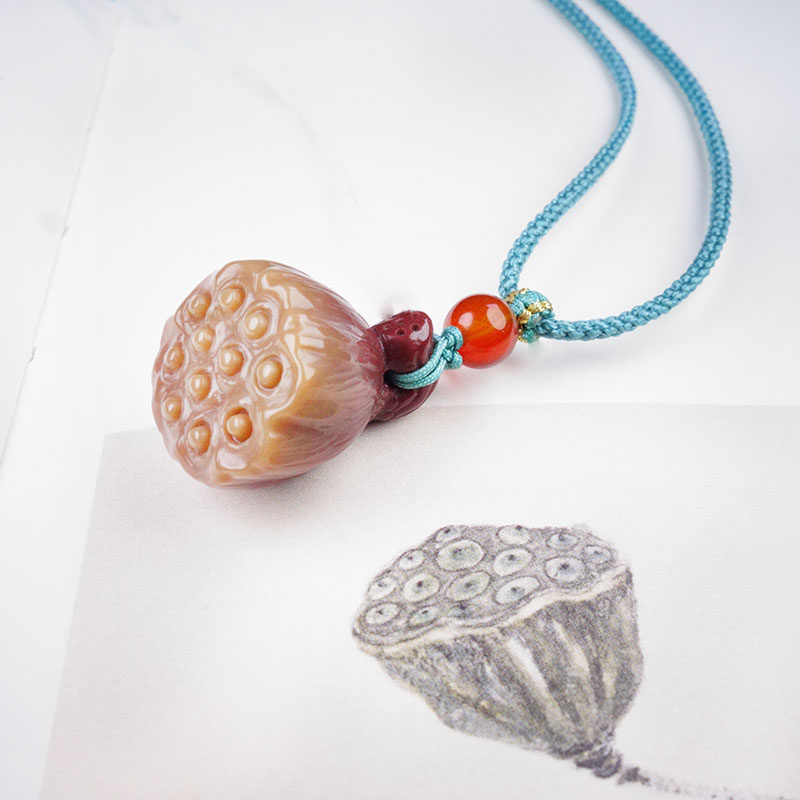 戈壁彩玉糖心玛瑙天然悄色手工雕刻莲蓬吊坠项坠