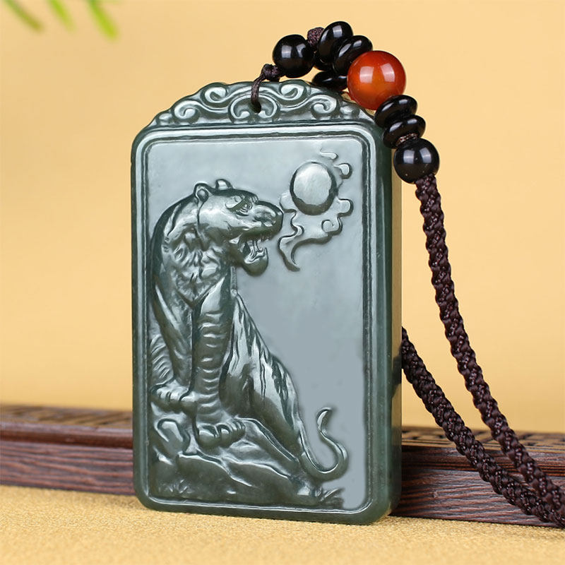 上山虎玉吊坠天然和田男士大号生肖老虎玉坠颈饰