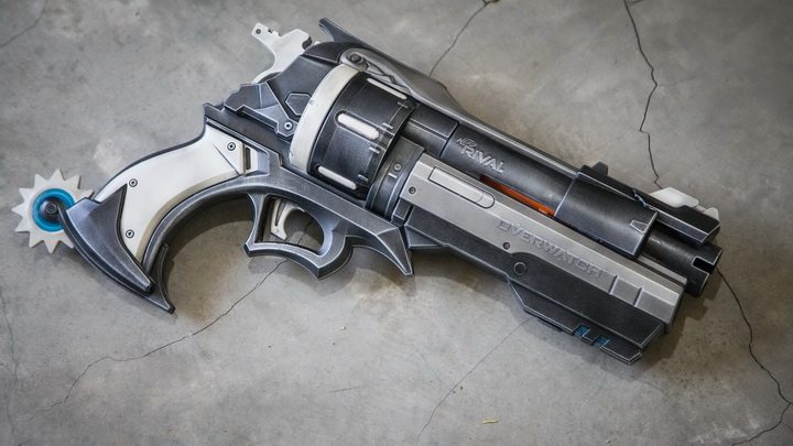 手工重涂nerf软弹竞争者e312守望先锋科幻电影道具飞镖