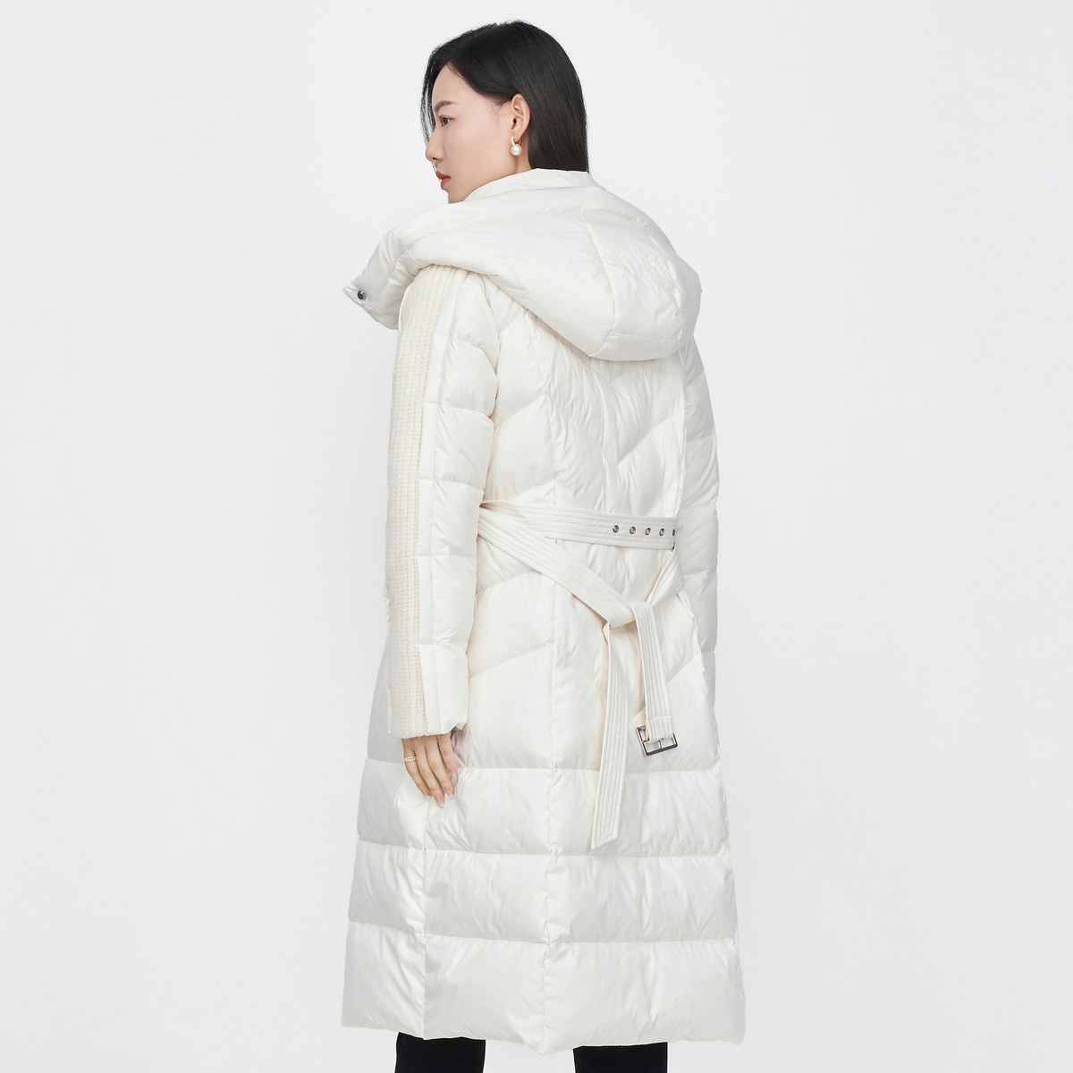 badina芭蒂娜鸭绒羽绒服2022冬季新款日常简约连帽羽绒服