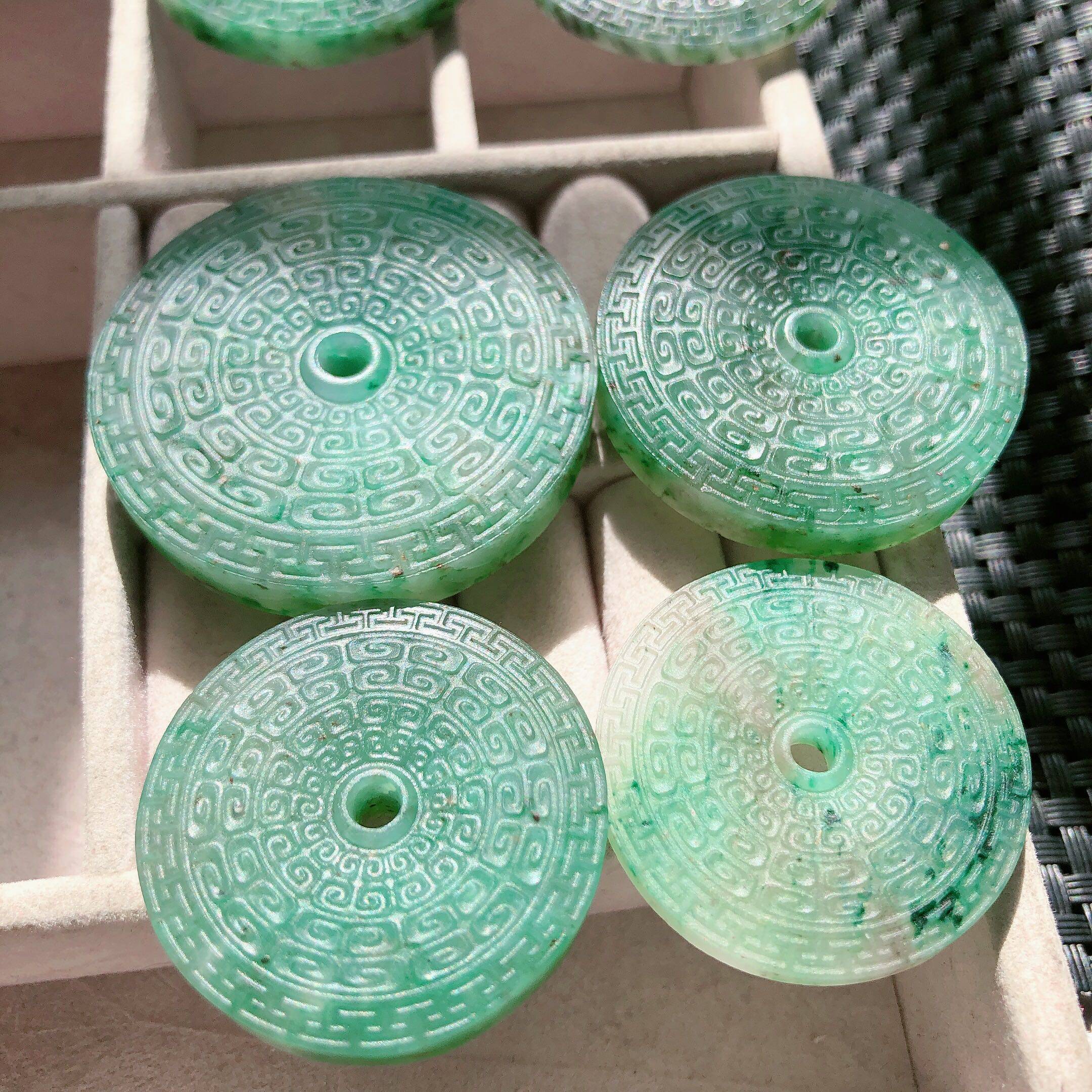 南阳独山玉石冰种满绿天蓝回纹平安扣老料精品颈饰