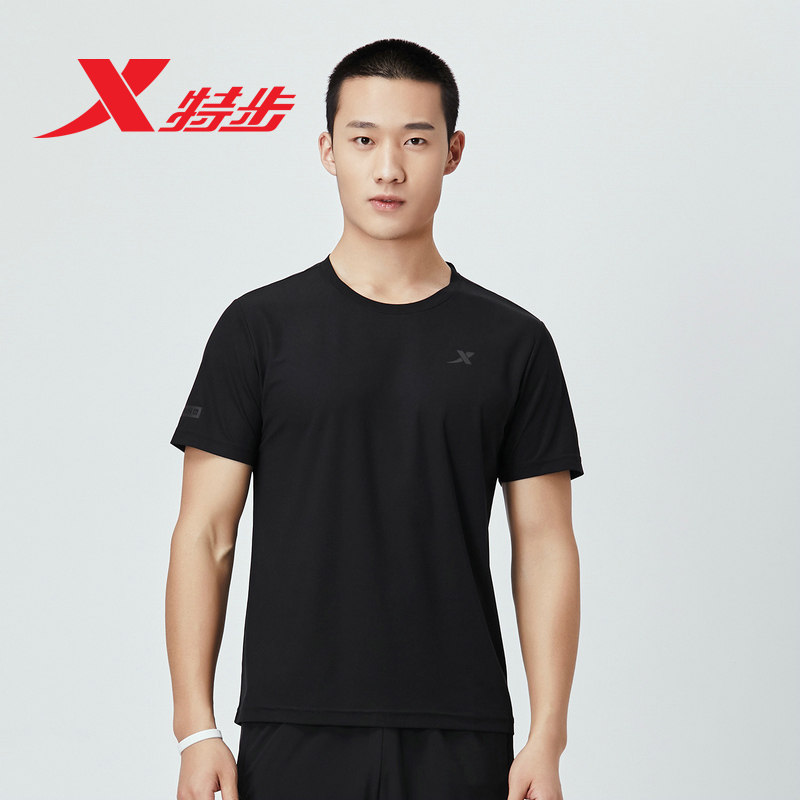 特步黑色短袖恤男2022夏季新款轻薄宽松休闲运动t恤