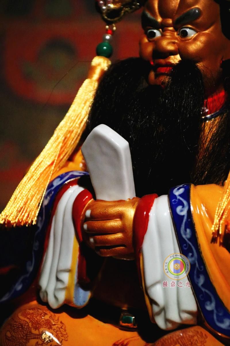 神像手绘粉彩大黑龙君五爷财神五台山龙五爷广济摆件