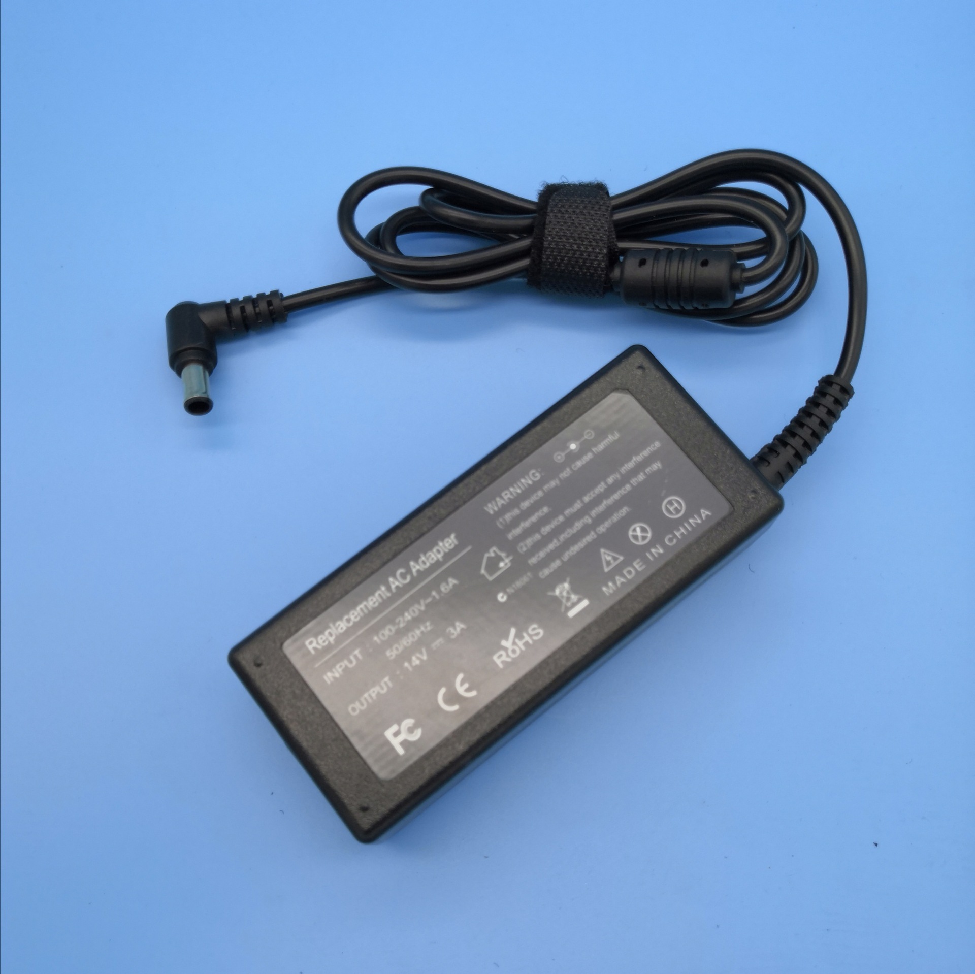 适用三星显示器14v3a无指指示灯电源适配器接口44mm笔记本电源