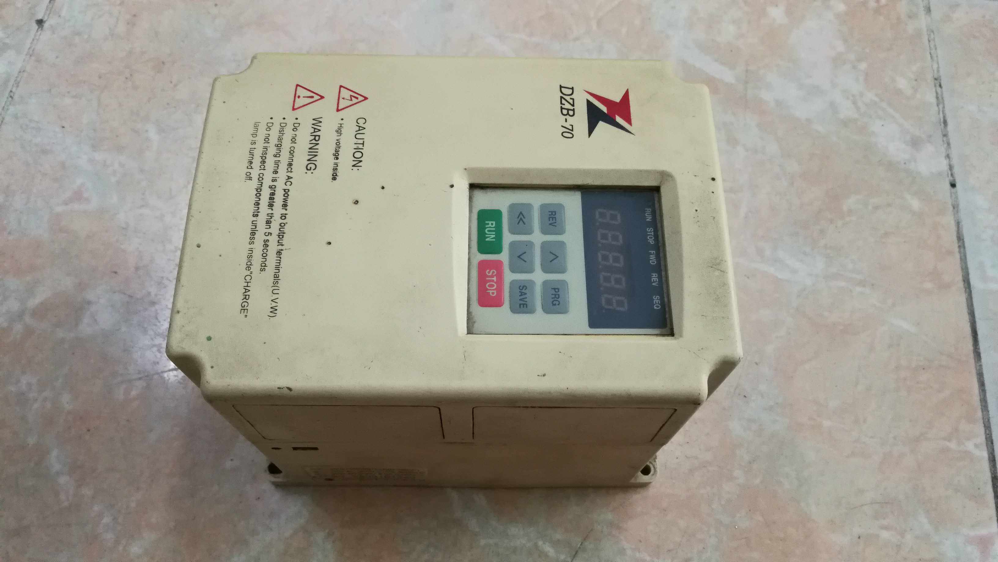 富凌变频器220v075kwdzb70b0007l2b通用变频器