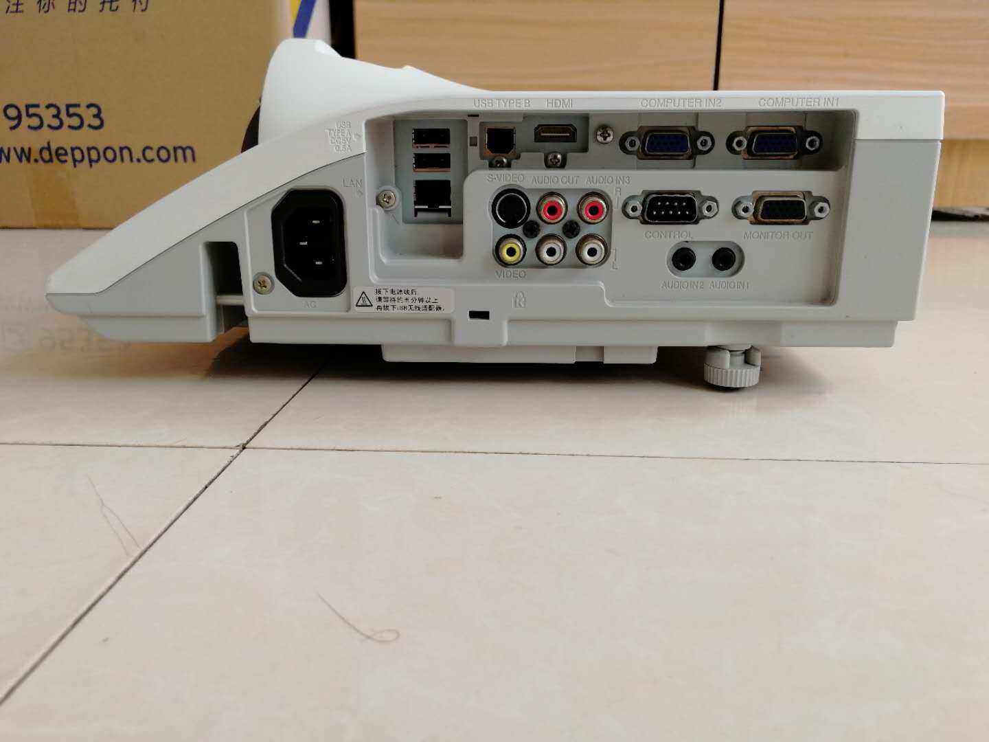 二手短焦投影仪家用日立k31高清wifi手机1080p3d投影机