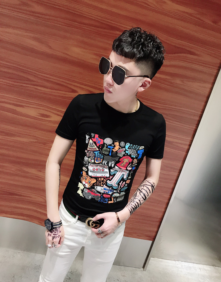 2022夏季新款网红同款帅气圆领印花短袖T恤韩版时尚潮男修身半袖