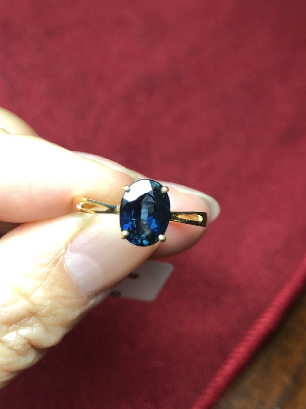 18k黄金镶天然蓝宝石戒指女简单四爪满火彩高品质山东蓝宝石指环