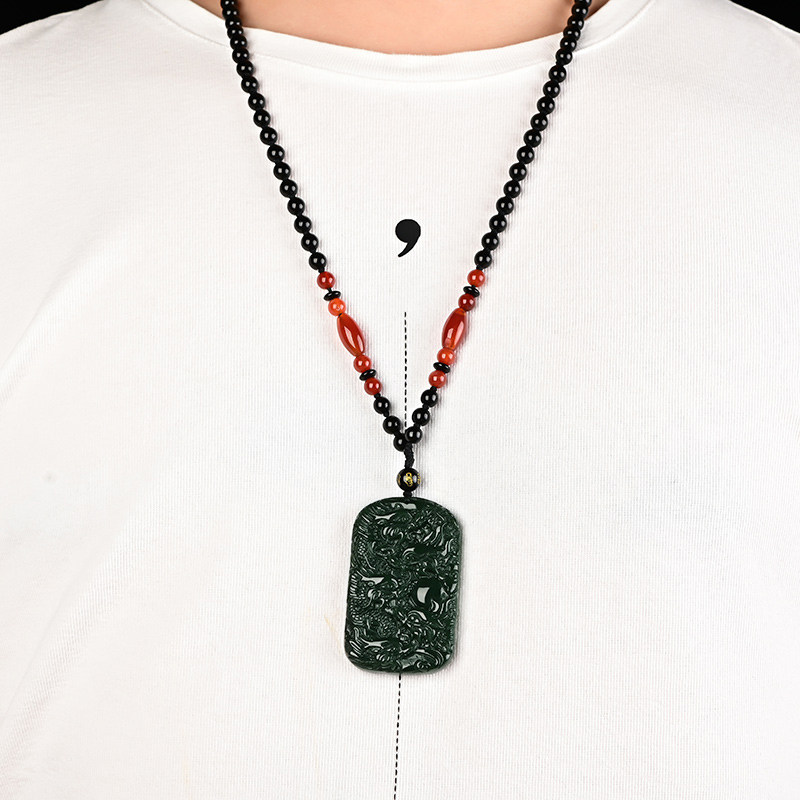 和田龙护身龙项链生肖挂件护身双面玉牌护主九龙项坠