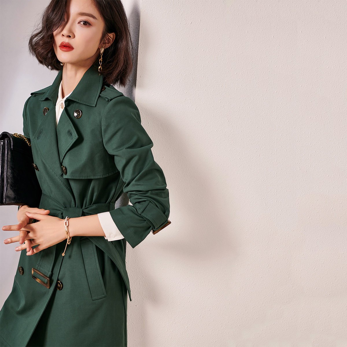 米思阳2022春装新款时尚帅气英伦风系带收腰中长风衣