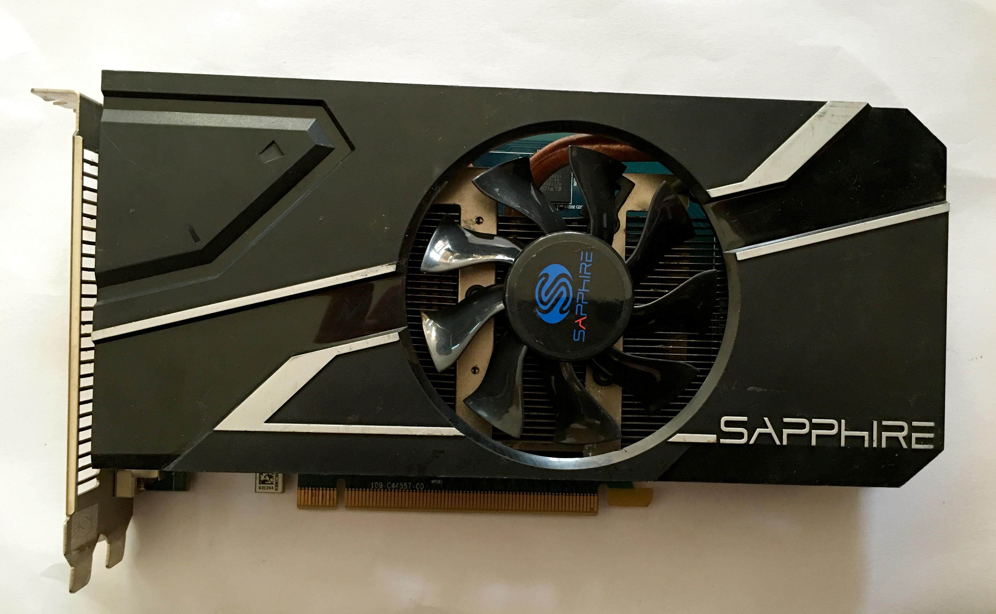 蓝宝石品牌hd77501ggd5电脑独立游戏显卡功耗显卡