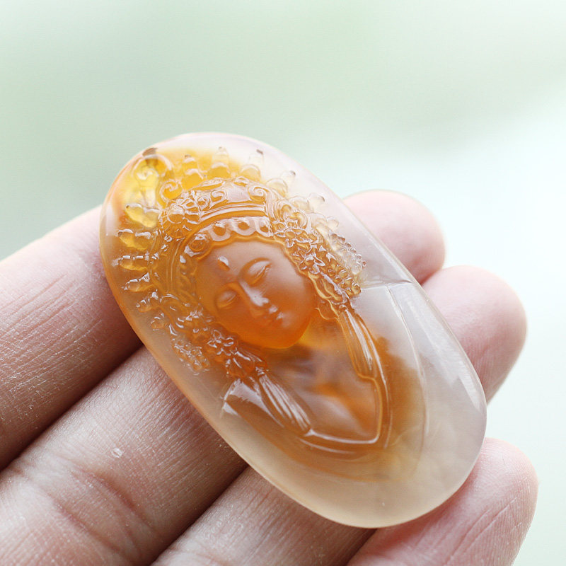 收藏天然阿拉善糖心玛瑙吊坠花旦青衣雕件礼物项坠