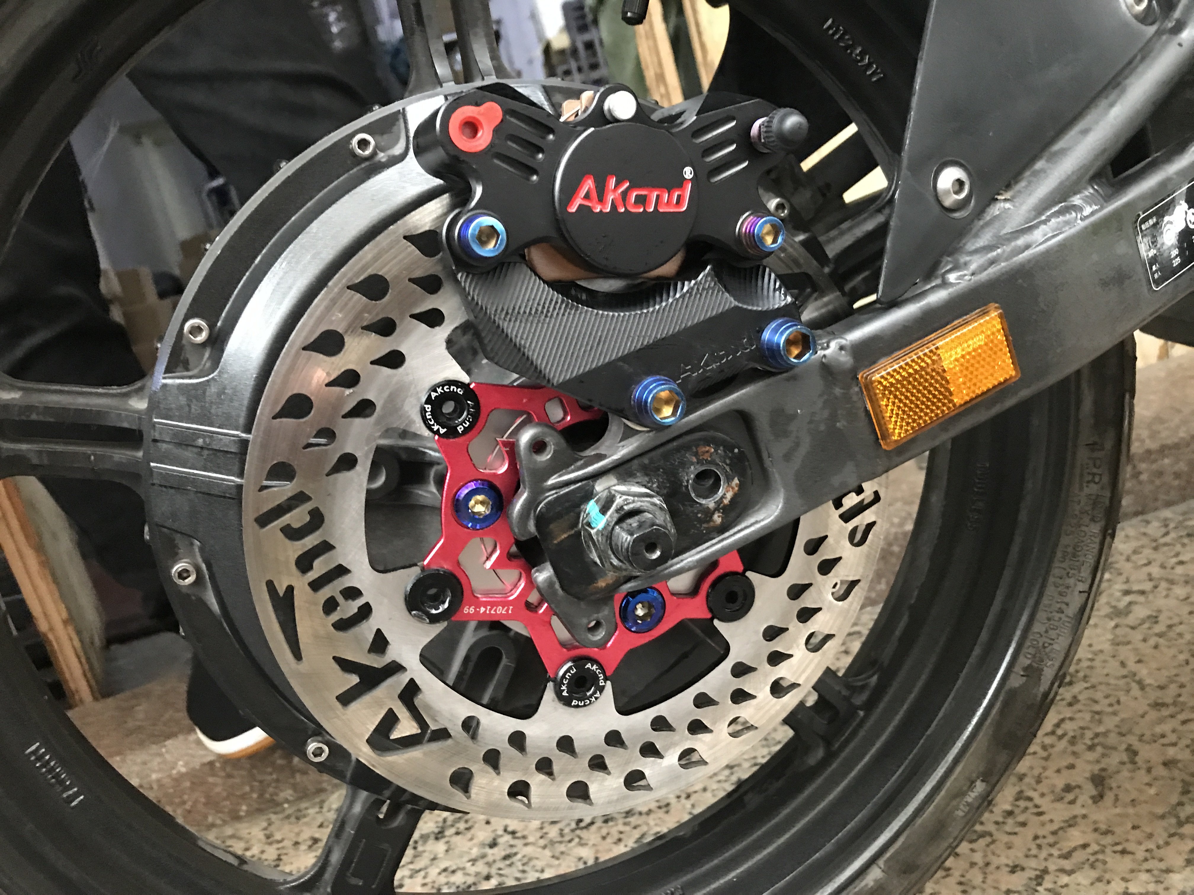 改装速珂电动车tc刹车ts碟刹鲍鱼卡钳akcnd电动车刹车装置