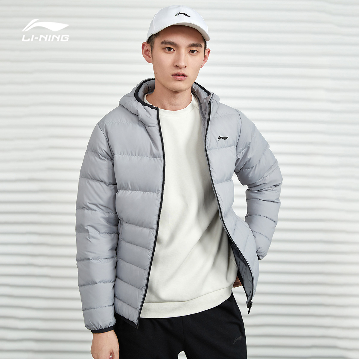 羽绒服李宁短款2020冬季新款男子轻薄保暖连帽运动羽绒服