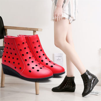 2022 Spring White Hollow Short Boots ເກີບຫນັງແທ້ Wedge Martin Boots Medium Heel Summer Mesh Boots Hole Boots Sandals Soft Bottom