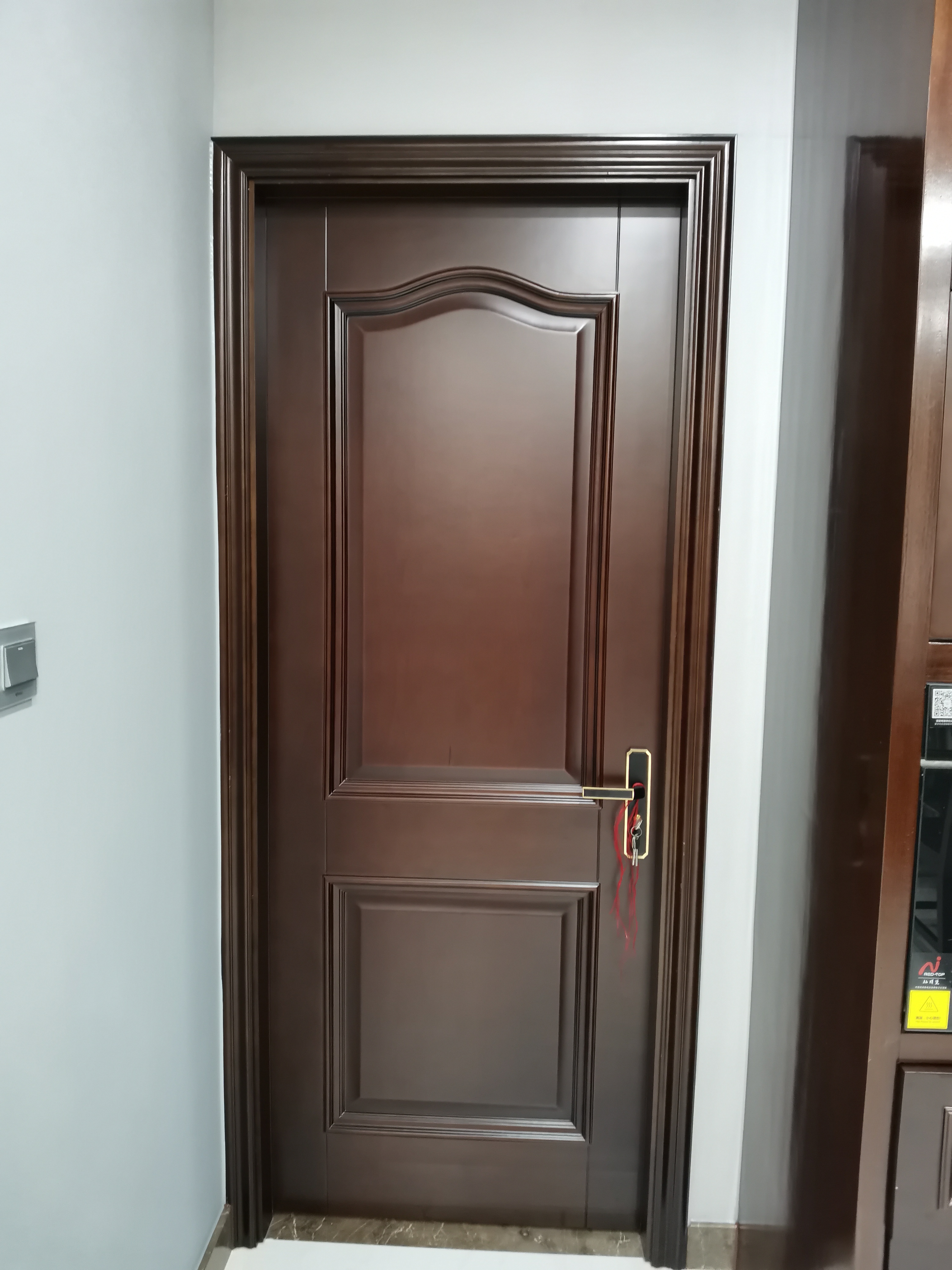 厂家直销实木复合多层烤漆套装油漆室内门中式室内门