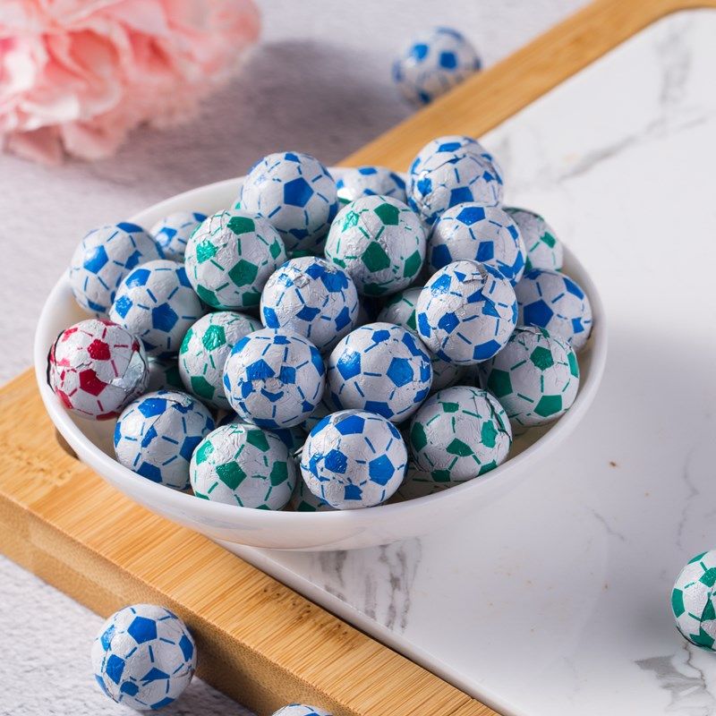 巧克力热卖香港哆莱儿童成长足球夹心零食150g传统糖果
