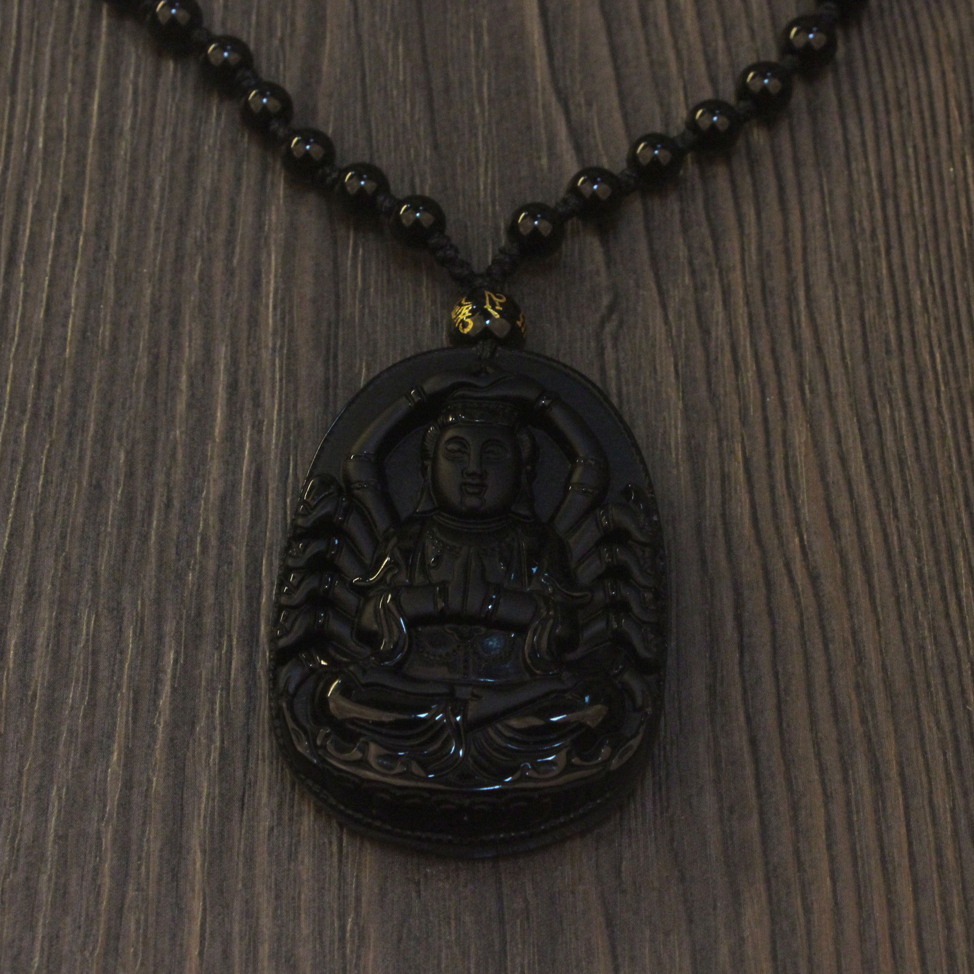 开光天然乌鸦血石千手观音吊坠避邪化煞驱魔项坠项坠