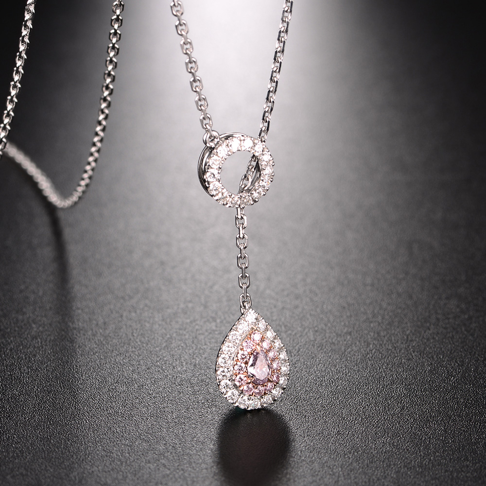 佐卡伊 18k彩金750水滴形粉钻项链群镶钻石吊坠女款专柜正品定制