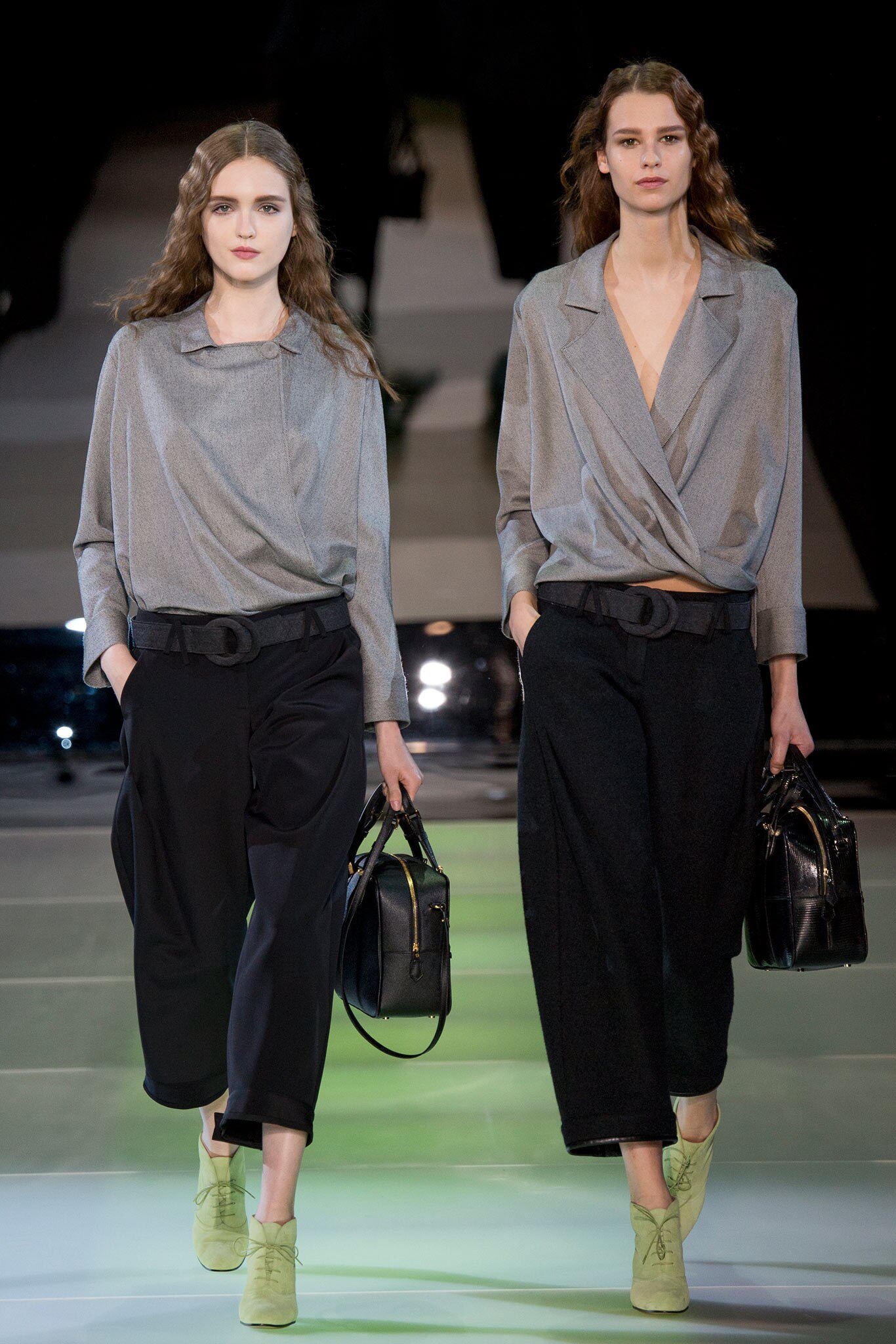 2020秋装新款欧美走秀款中性复古百搭衬衫