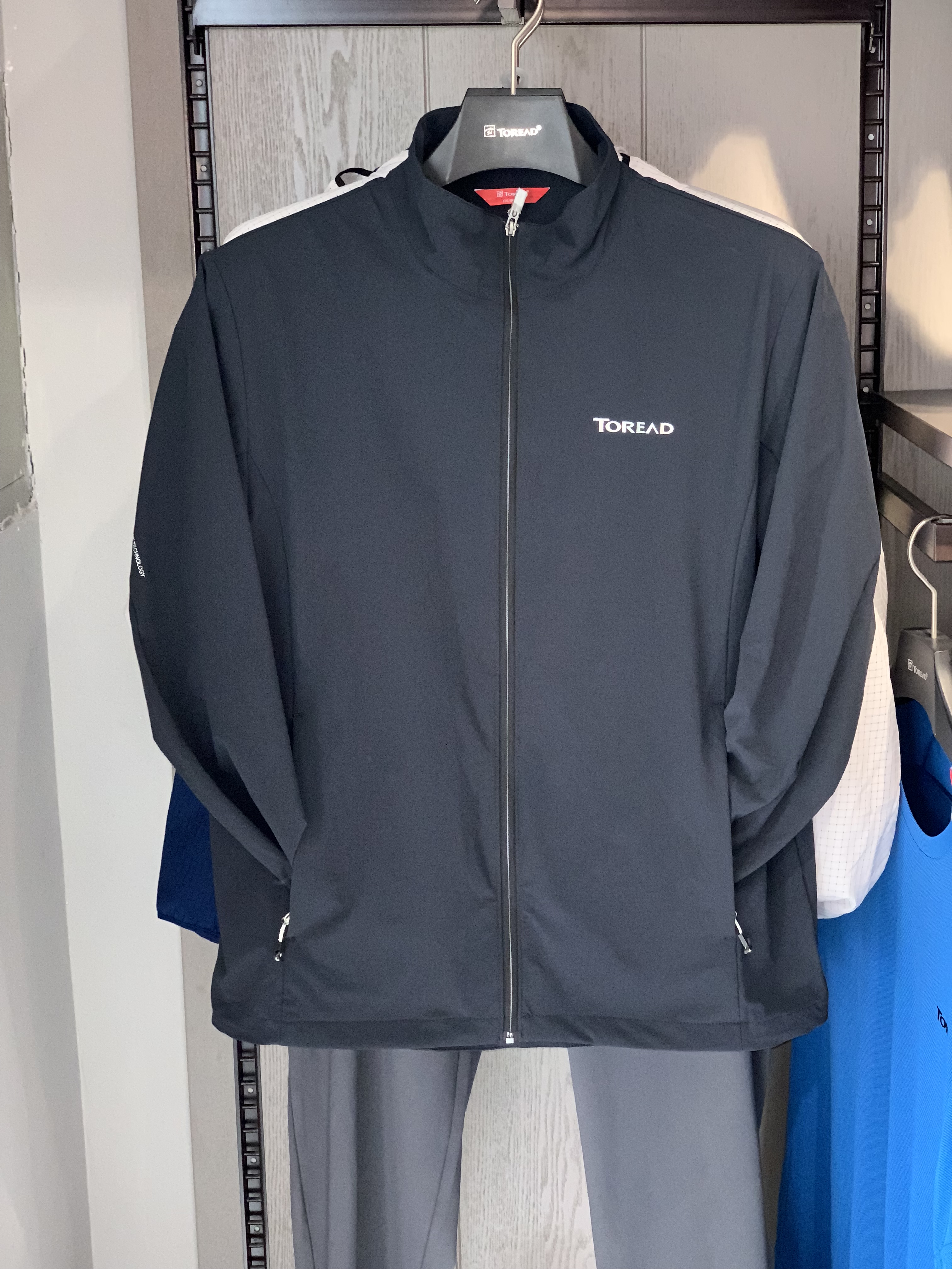 探路者徒步外套男 春夏款户外运动休闲轻薄男女式透气弹力外套