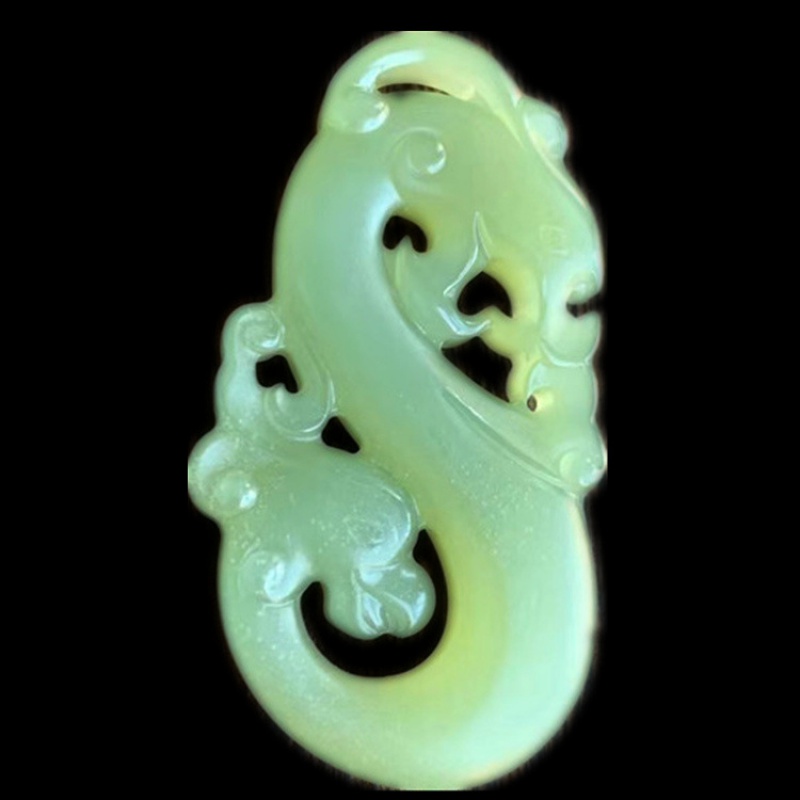 新疆和田玉晴水料吊坠镂空雕刻古龙玉坠挂件颈饰