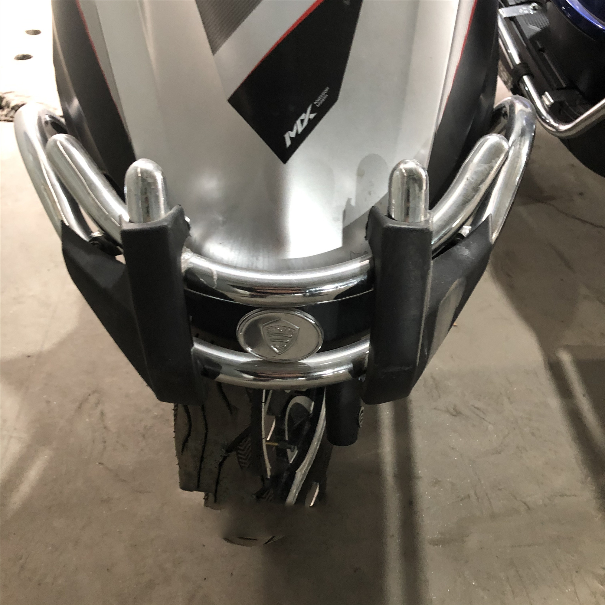 爱玛雅迪欧派新日途牛电动车保险杠装饰件电瓶车护杠更多电动车零