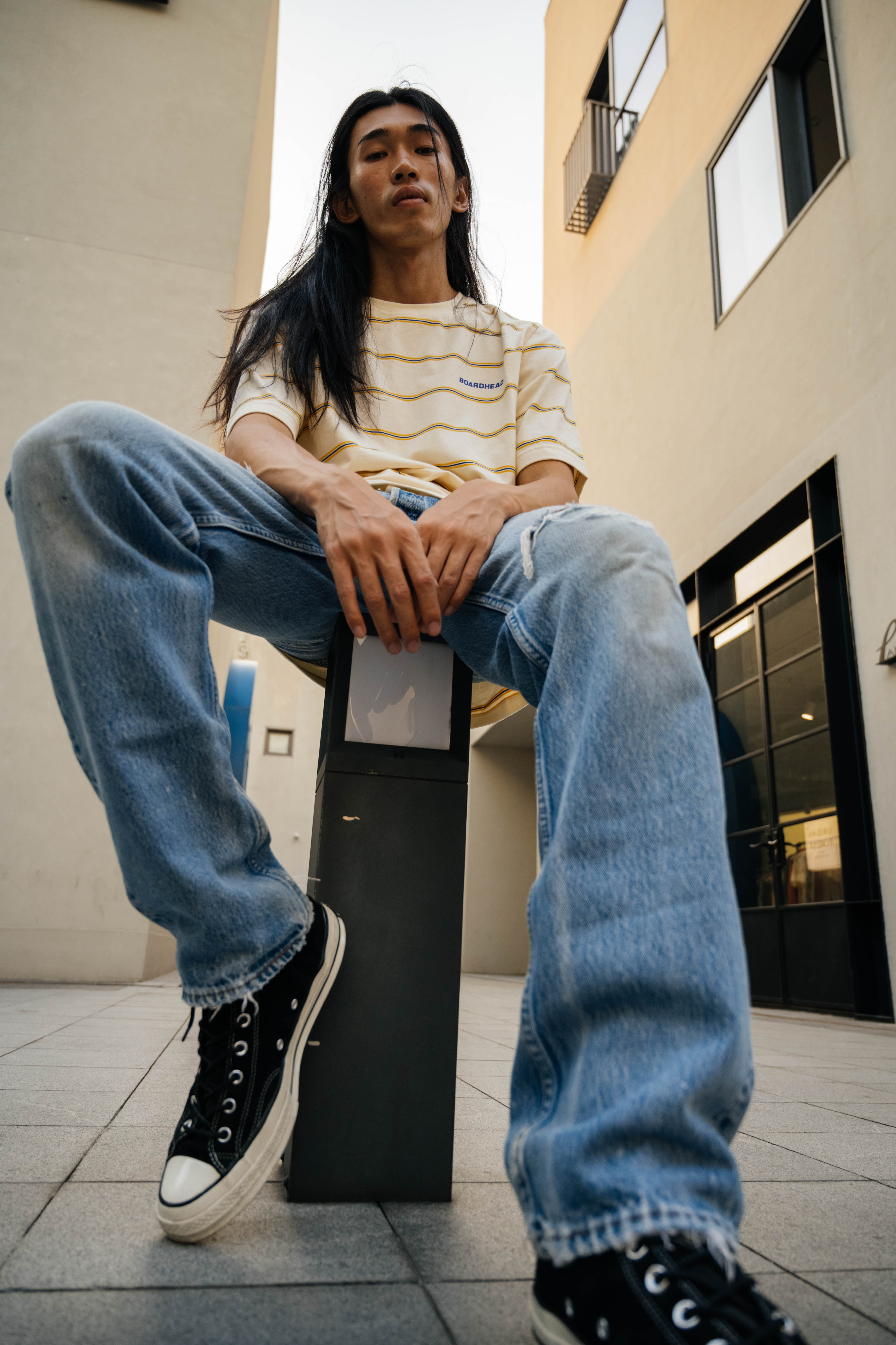 滑板服饰宽松黄色条纹logo短袖t恤