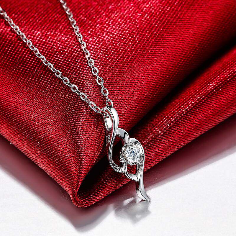 钻石吊坠女款鸣钻国际项链pt950铂金白金项坠项链