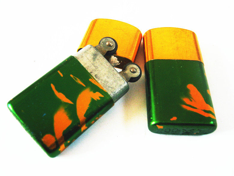 古董收藏型煤油老式打火机值得收藏老火火机双轮煤油打火机