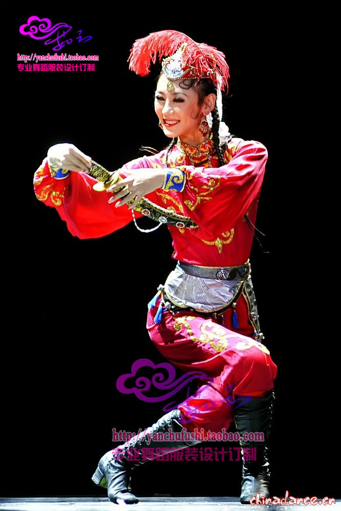 茹芸舞蹈新疆维族桃李香妃戎装舞台服装民族舞舞台演出