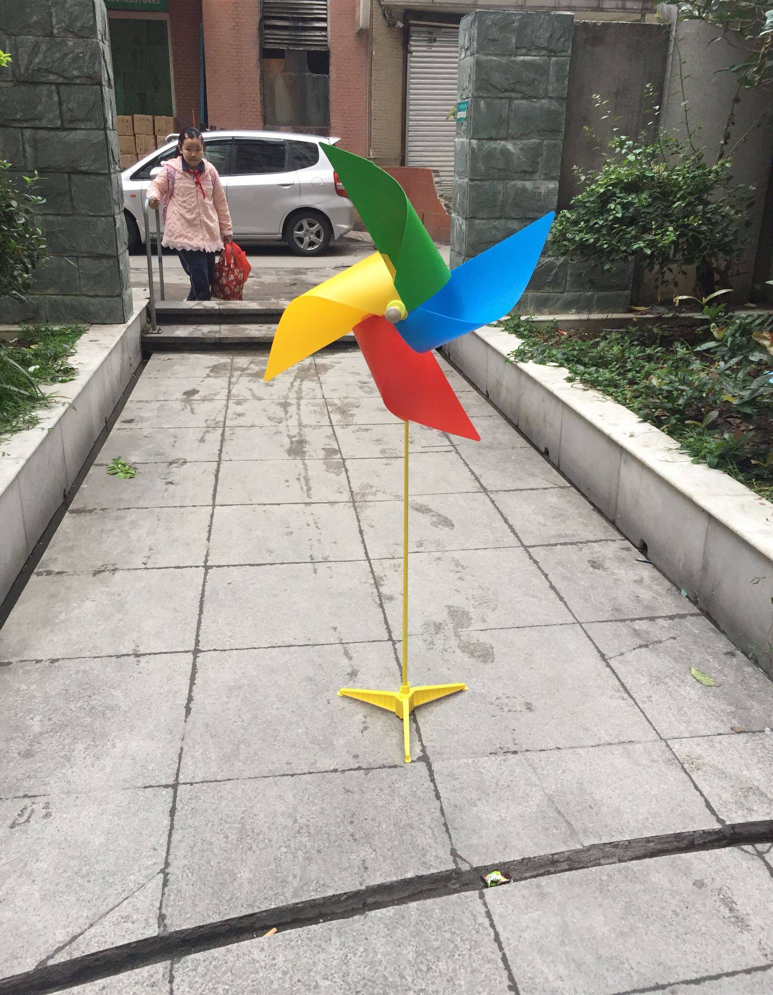 四色pp塑料制品韩版彩色大中小四角风转外景楼盘风车