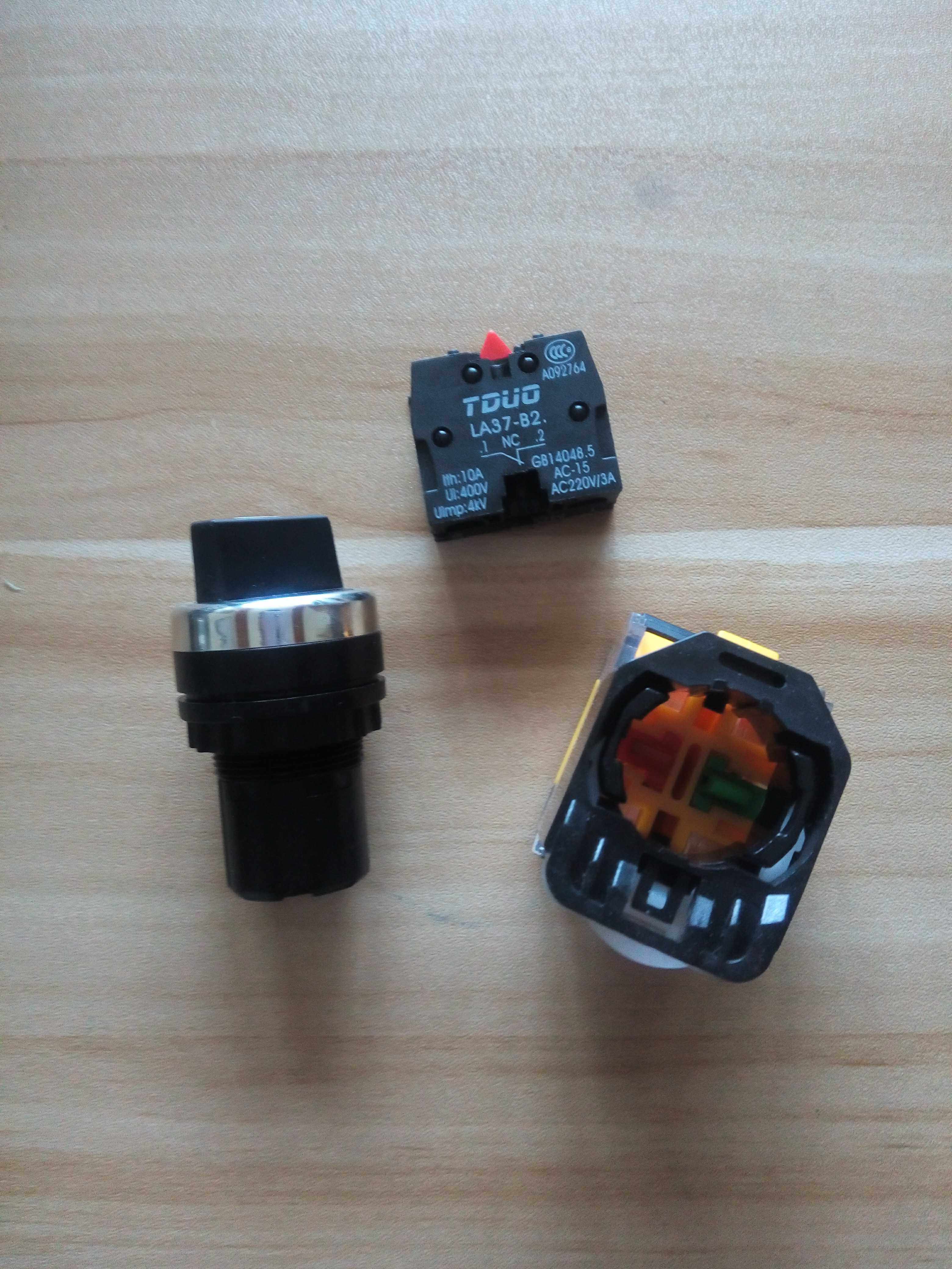 特价提多江阴la3811xd21二档选择转换开关万能电梯检修按钮