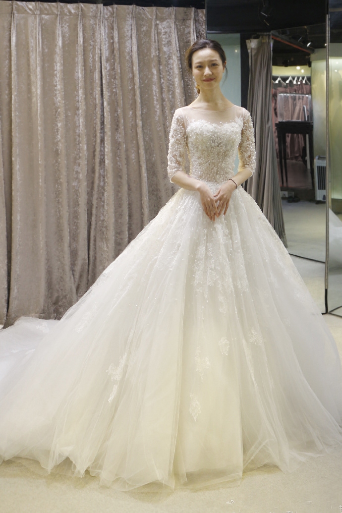 一字肩婚纱中袖长拖尾2017春夏新款纯手工钉珠韩版新娘结婚礼服_7折