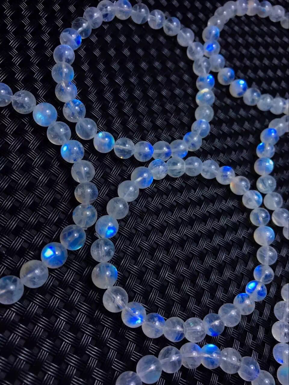 斯里兰卡天然蓝月光手链 玻璃体蓝月光石手链颗颗蓝光守护爱情石