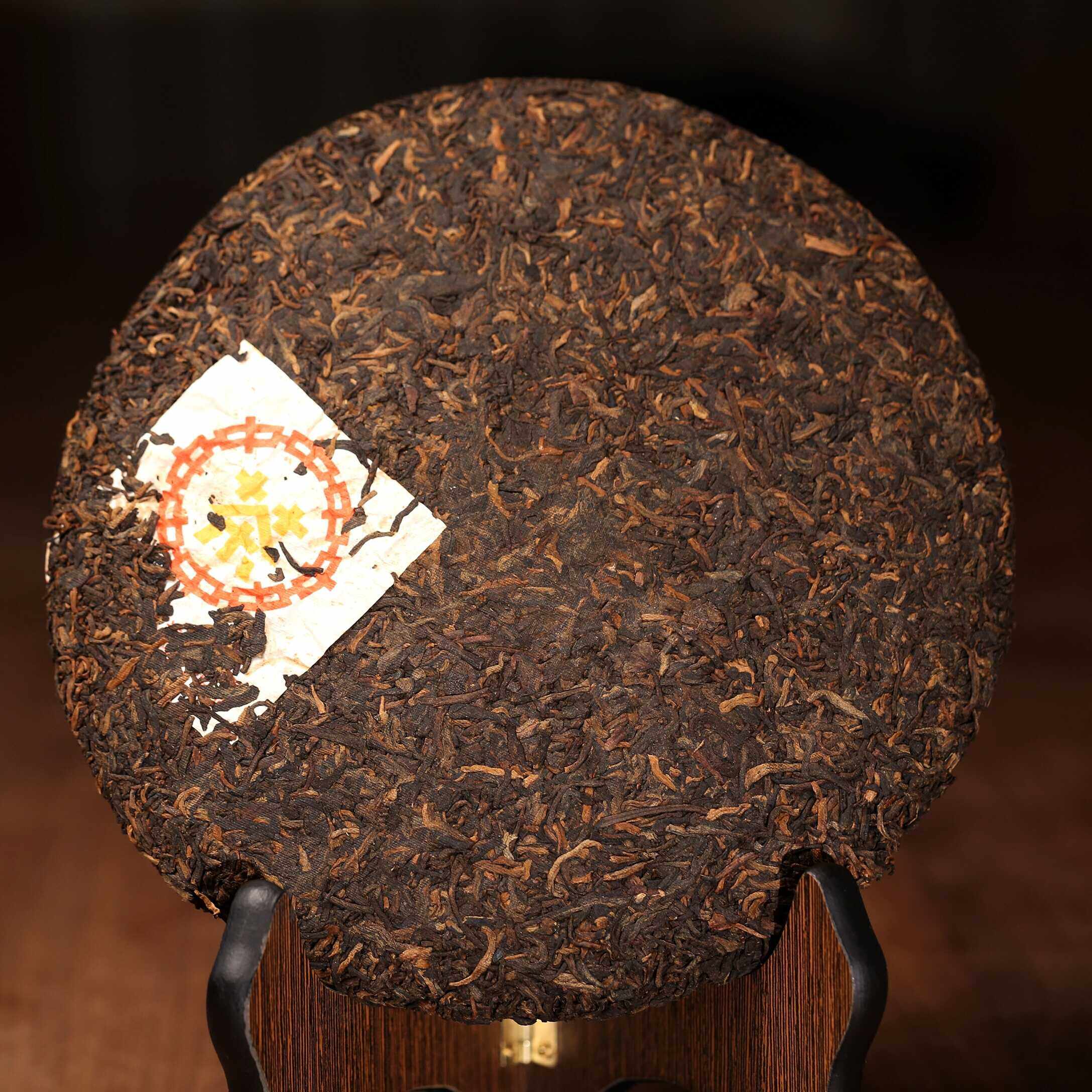 云南传老普洱茶年中小黄印普洱熟茶饼7262配方茶叶包装