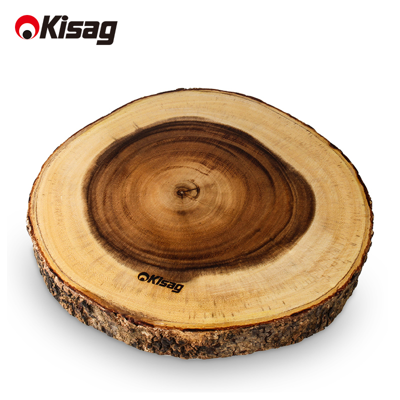 round wooden chopping board