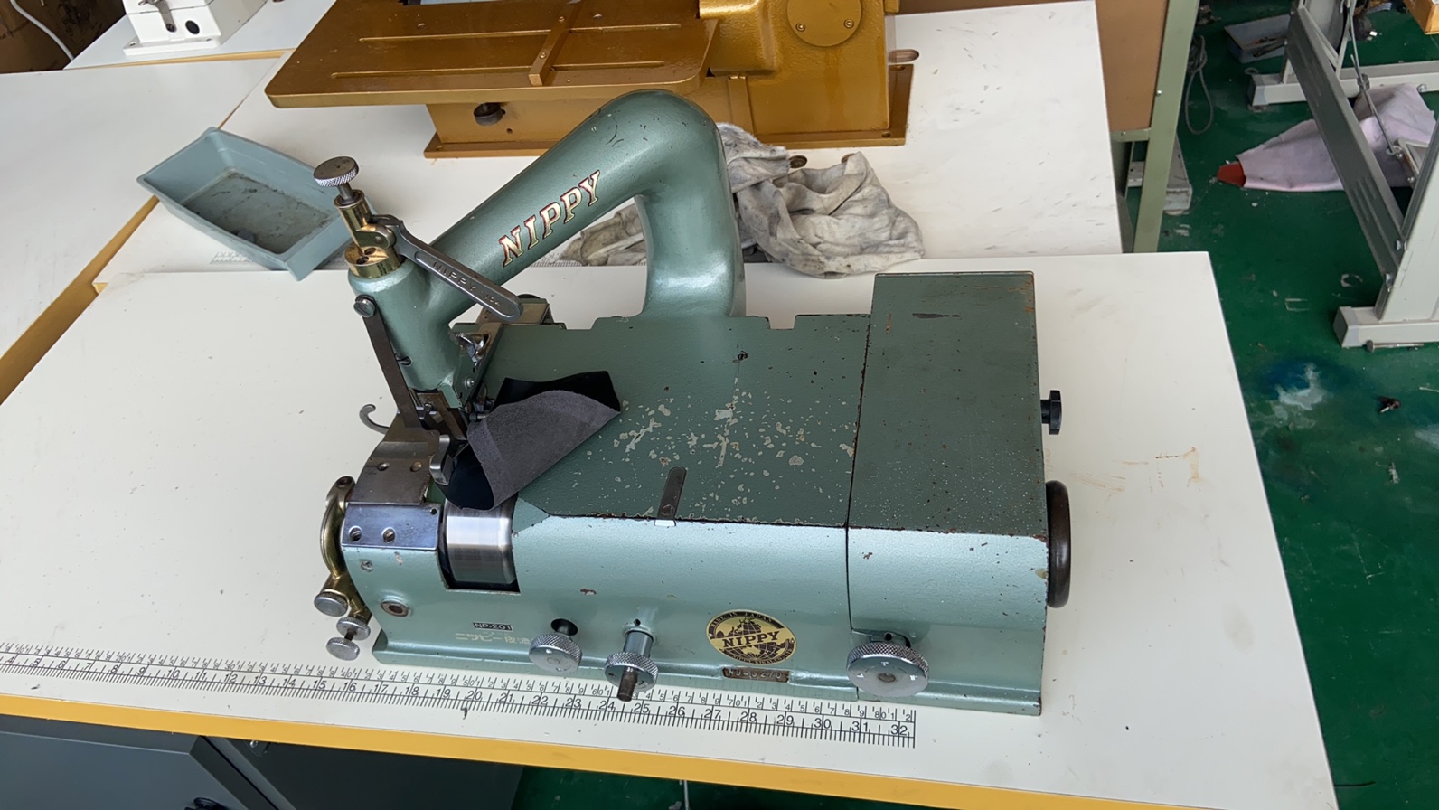 地球球牌铲皮机削皮缝纫机np201小型diy工作室皮料机缝纫机