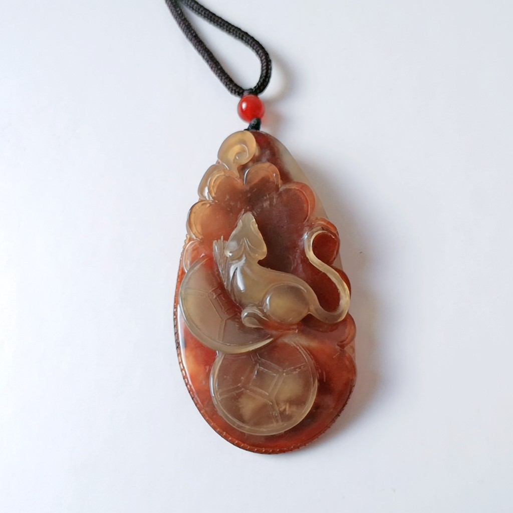 岫岩玉鼠你有有钱吊坠项坠毛衣链纯自然色彩斑斓项坠